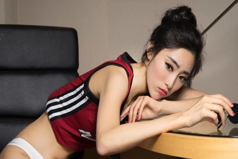 生理变化对16岁小孩暴躁少女的影响